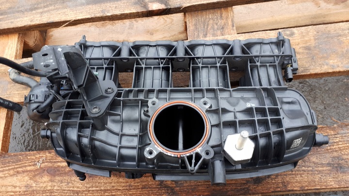 фото №11, A4 b9 рестайлинг коллектор всасывающий 2.0 tfsi 06l133201dm a5