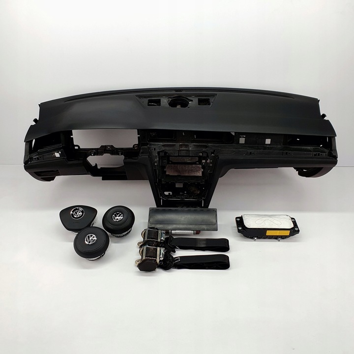 фото №8, Passat b8 панель консоль подушки ремни подушка безопасности