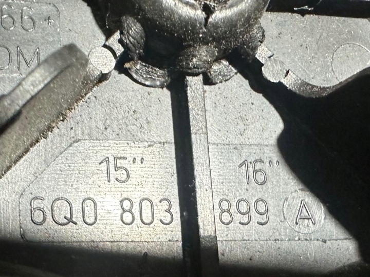 фото №10, Vw skoda seat гвинт кріплення запасного колеса 6q0803899a