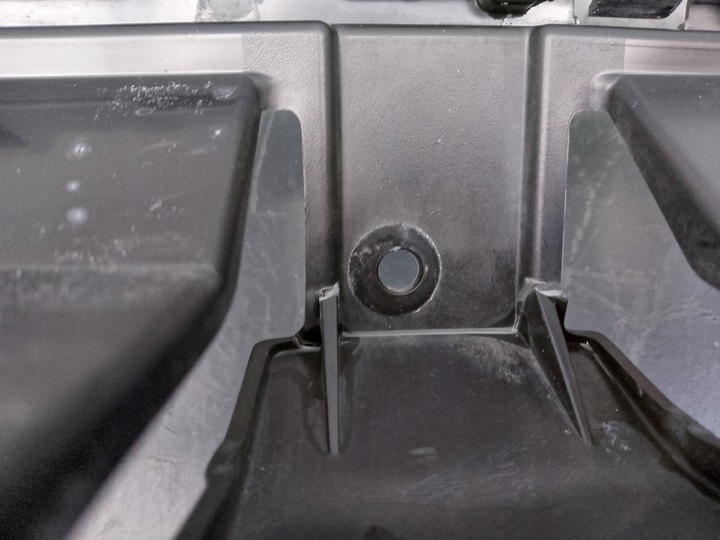 фото №11, Mitsubishi l200 vi 6 2018- решётка средняя бампера 6402a515