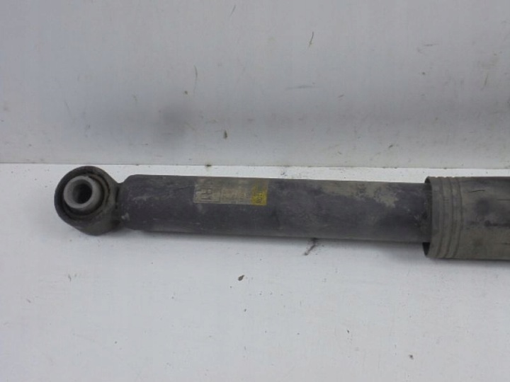 фото №3, Toyota c-hr амортизатор зад 48530-f4010