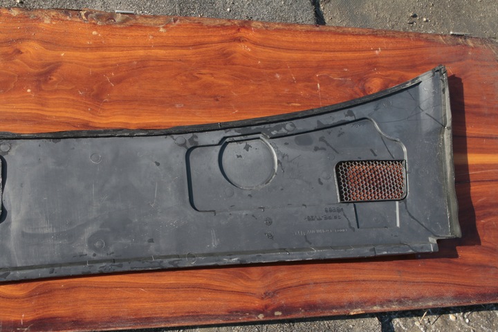 фото №5, Панель под лобовым стеклом audi a6 c6