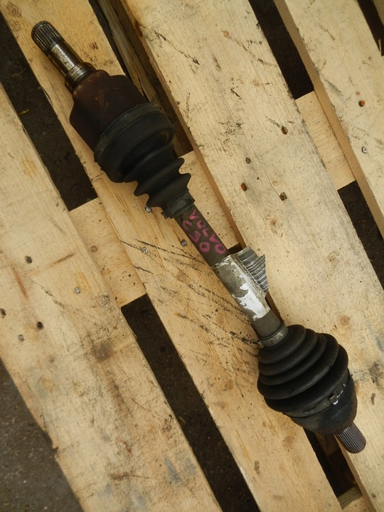 фото №1, Піввісь ліва механічна коробка передач volvo c30 1.6d