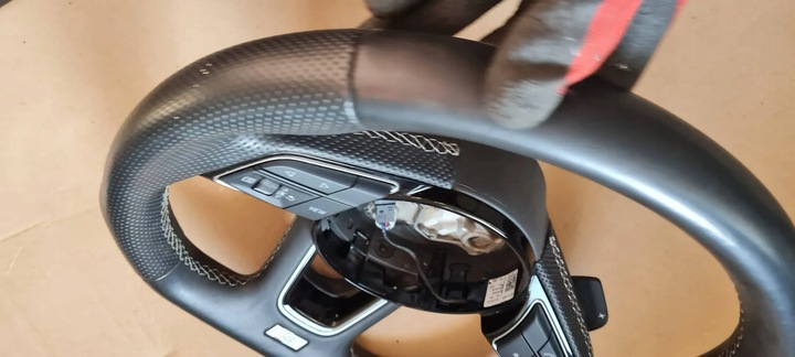 фото №12, S3 8y a3 кермо шкіра шкіряний зрізана 82a419091ah