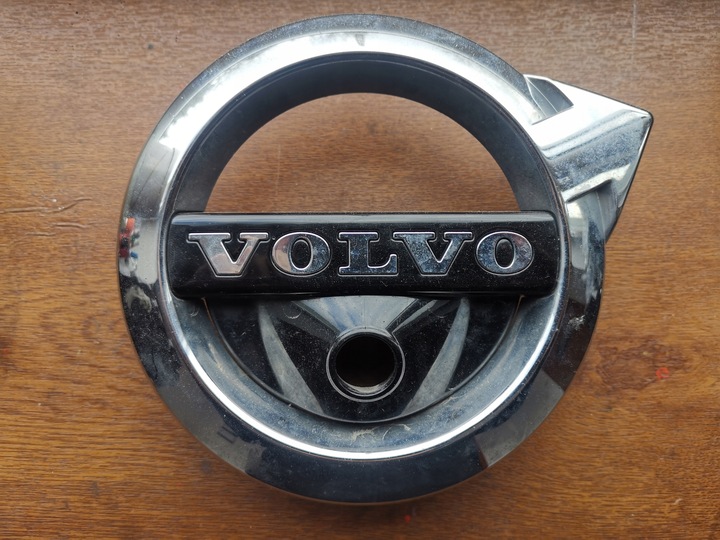 фото №1, Volvo значок эмблема логотип na решётка pod камера
