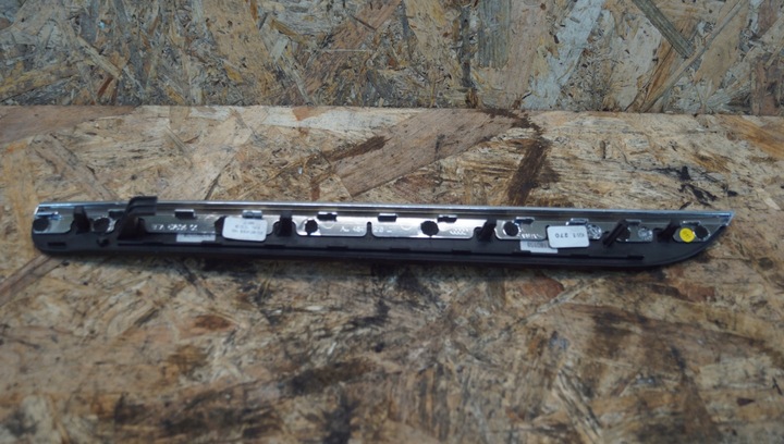 фото №7, Планка dekor обшивка лівий зад audi a5 8t купе 8t0867419b