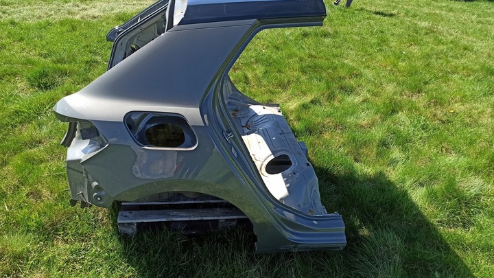 фото №1, Audi a1 82a четверть правые зад крыло sportback