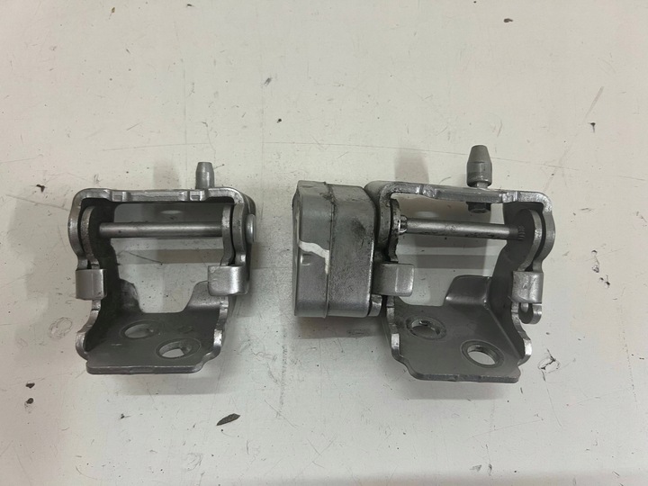 фото №3, Citroen c5 iii 2008- петля петли дверь задних правые зад комплект