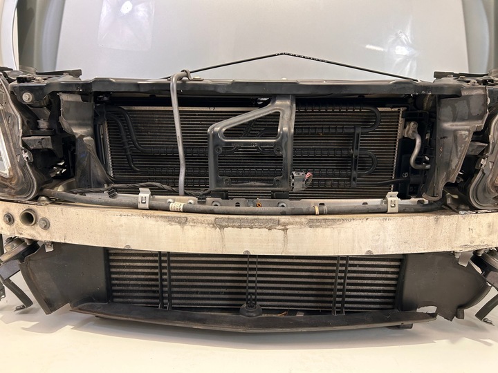 фото №9, Mercedes w212 212 amg комплектный перед капот крылья pas радиатор 775