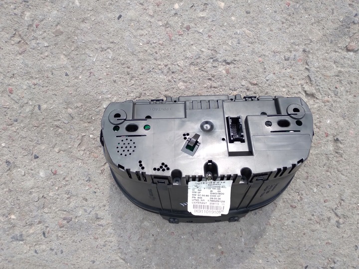 фото №7, Bmw e87 спідометр  прилади 120i механічна коробка передач європа n46b20b