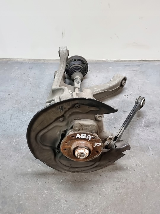 фото №1, Audi a8 d4 поворотный кулак правая