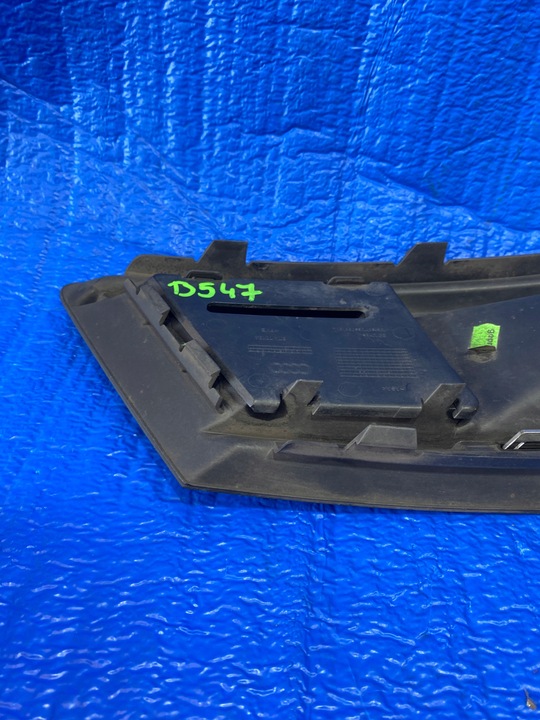 фото №14, Audi a4 b9 левая решётка бампера s-line sline 8w0807681s