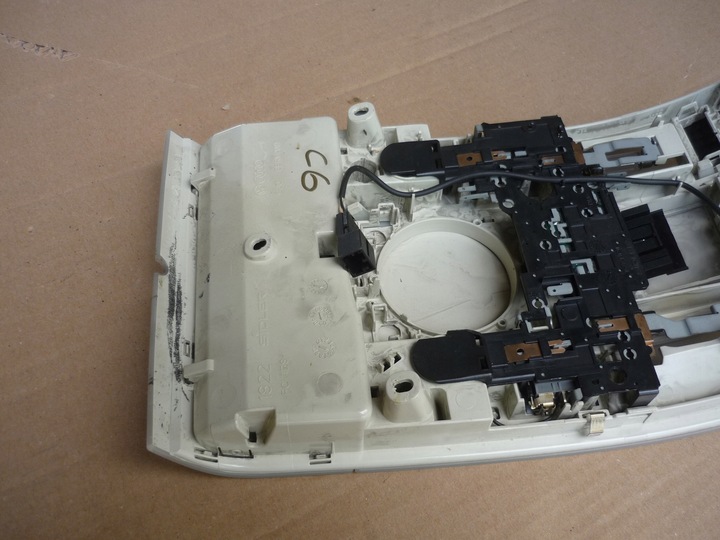 фото №10, Лампа стеля інтер'єру audi a6 c6 4f0947135j