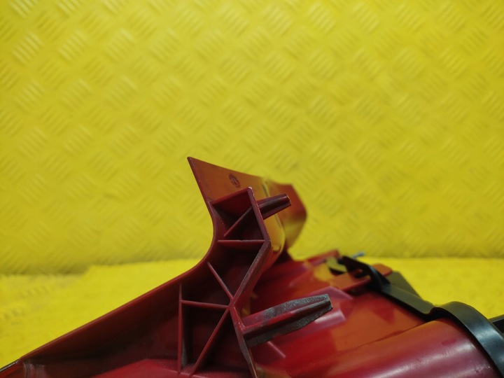 фото №12, Citroen c4 лампа левый зад 9646801777