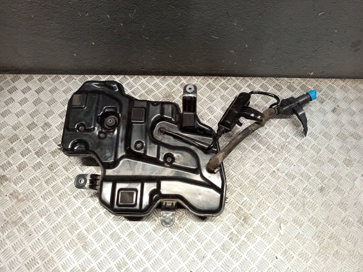 фото №9, Bmw (oem) 7399290 7418879 x1 f48 x2 f39 clubman f54 бак adblue насос