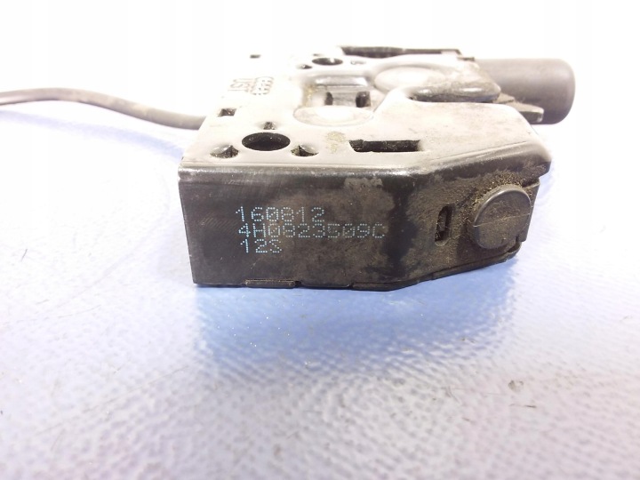 фото №4, Audi a8 d4 замок капота крышки двигателя 4h0823509c