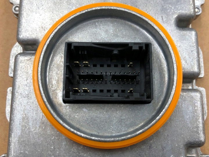 фото №8, Преобразователь балласт правая левая led 7pp941572a do vwag porsche bentley audi