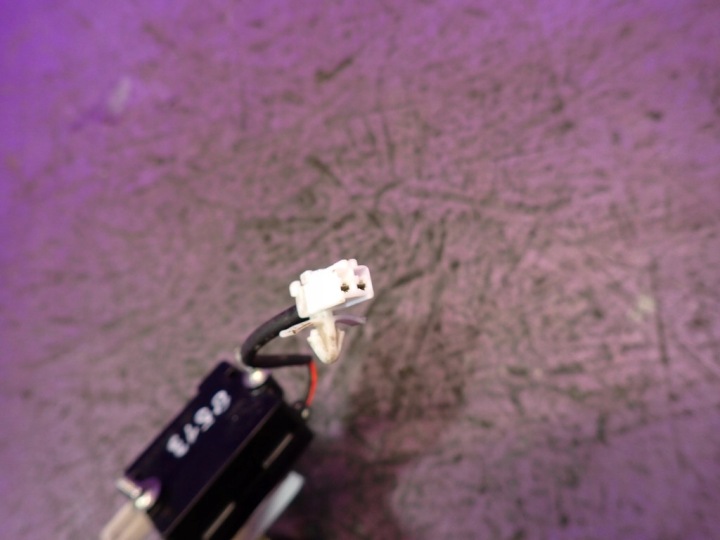 фото №6, Chevrolet kalos 03-08 замок кришки багажника амортизатор центрального 2 pin