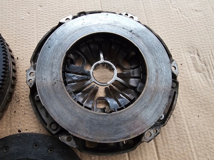 фото №5, Двомасовий маховик колесо двомасовий маховики mercedes a-klasa w176 w246 c117 cla 1.5cdi