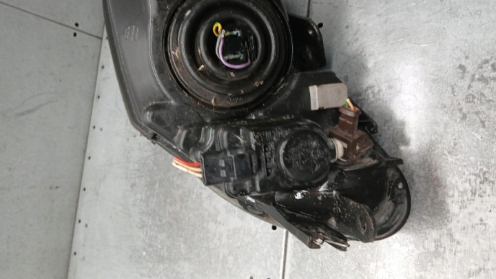 фото №9, Фара праве peugeot 206 1.1b 98-03r 9640559480