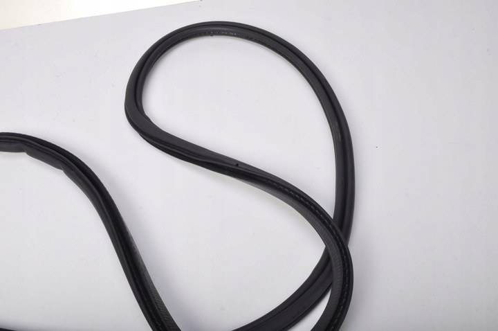 фото №2, Volvo v60 ii 18r прокладка дверь левая задняя