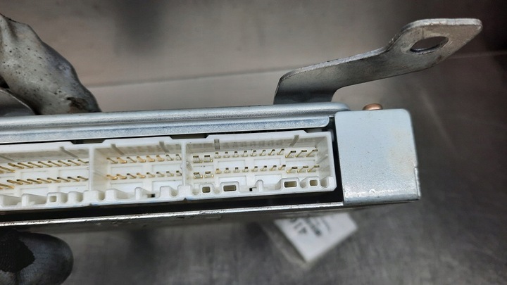 фото №6, Компьютер двигателя mazda 323 1.5b 99r 279700-0421