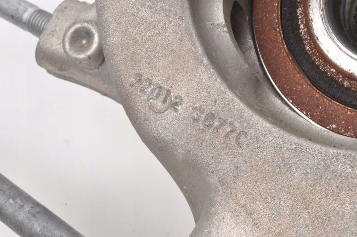 фото №10, Ferrari portofino 3.9 f164 поворотный кулак правый зад 28c90002 338117