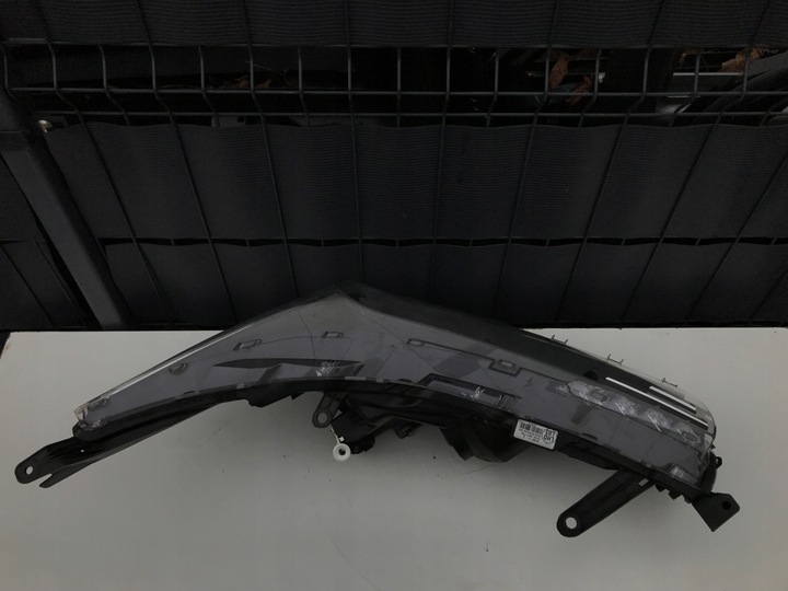 фото №5, Toyota corolla e16 e-16 левая лампа перед led 2013-2017