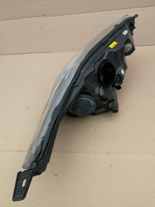 фото №9, Ford fiesta mk7 рестайлінг 12- лампа ліва перед лінза +led c1bb-13w030-cg