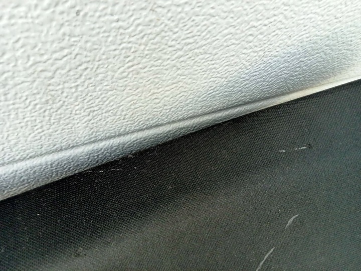 фото №10, Porsche taycan - обшивка захист правого стійка 9j1867234