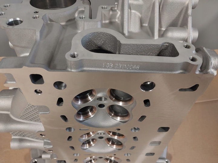 фото №5, Головка ford 1.0 ecoboost нова uzbrojona dotarte клапани готова do монтажу