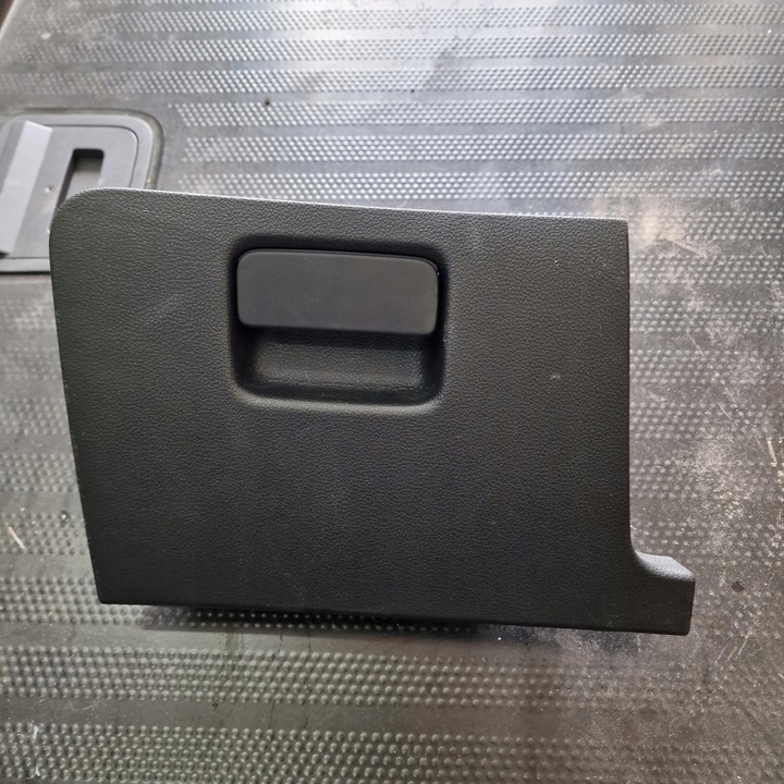 фото №1, Бардачок водителя golf vii рестайлинг 5g1857924b