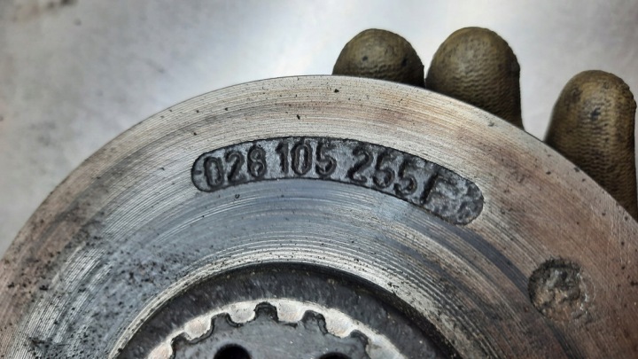 фото №5, Шків насоса 028105255f vw polo 6n 94-01r 1.9 sdi