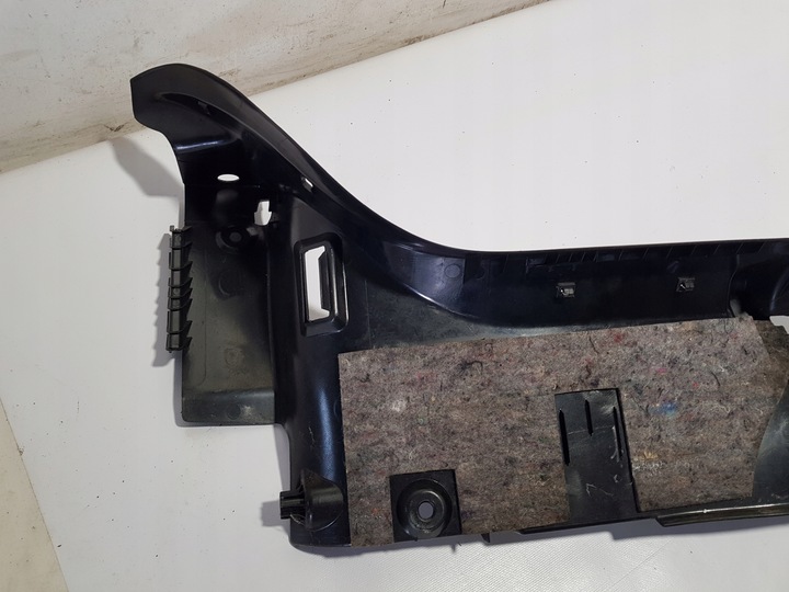 фото №10, Mercedes slk r171 w171 защита пластиковая ремня зад заднего порога багажника