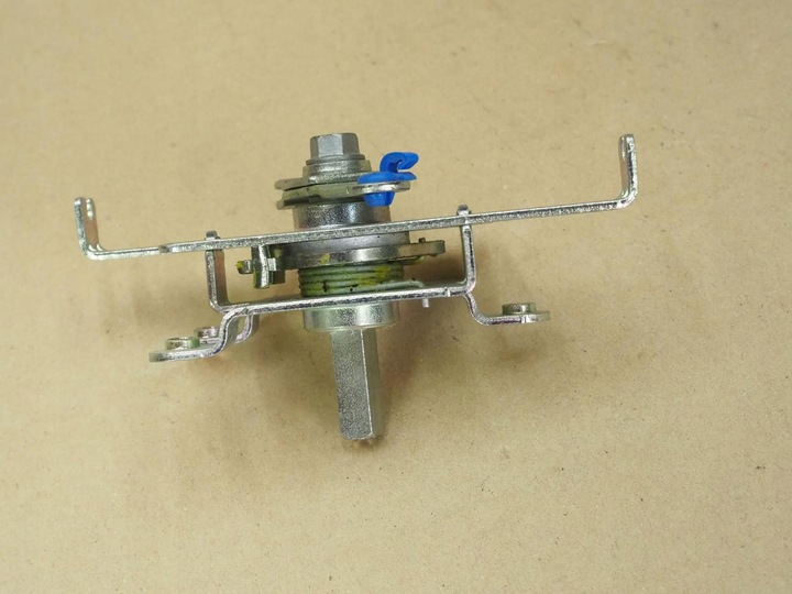 фото №7, Iveco daily iv v 14- замок двері лівий зад середній