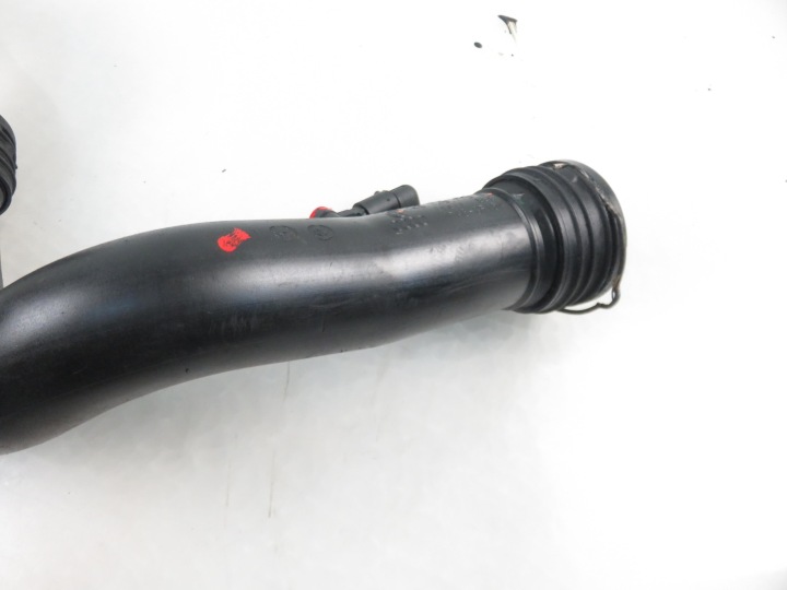 фото №9, Труба интеркулер vw touran i 2.0 tdi 1k0145762l 1k0145770d