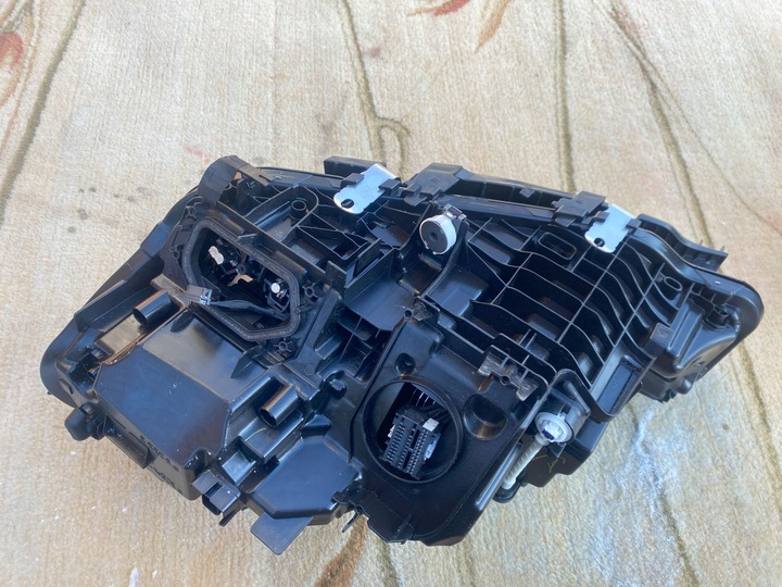 фото №14, Bmw 3 g20 рестайлинг lci лампы передние led левая + правая состояние bdb 5a1a351 5a1a352