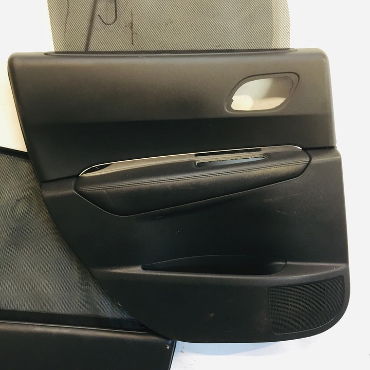 фото №13, Сидіння диван чорна шкіра обшивки peugeot 3008 #92