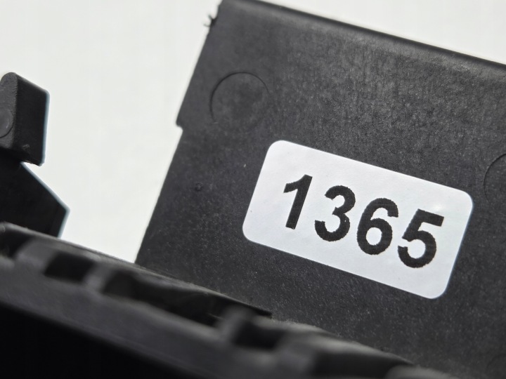 фото №10, Audi a6 c6 4f0807255 вставка проставка