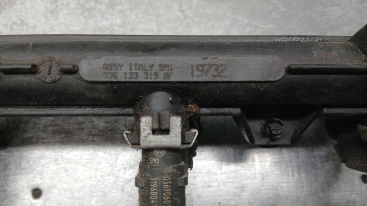 фото №10, Топливная рейка vw polo iv 01-05r 1.4b 036906031m