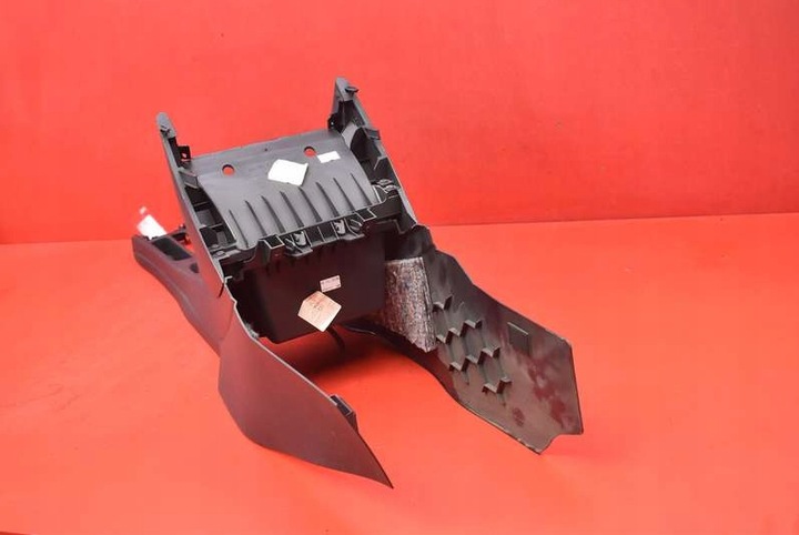 фото №6, Туннель средний подлокотник 6r0863241s vw polo 5 v 6r 09-15