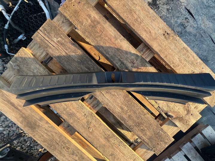 фото №1, Планка накладка порога багажника toyota rav4 v 58387-42090