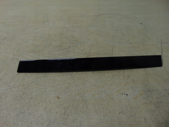 фото №1, Планка дверь защита mercedes w213 a2137300119