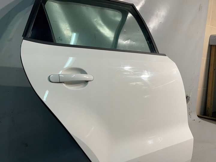 фото №3, Дверь правые правые зад 5 дверь vw polo v 6r цвет lb9a европа оригинал