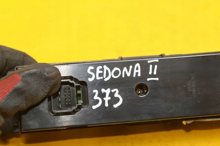 фото №11, Панель переключатель стекло kia sedona ii 93570-4d000ks