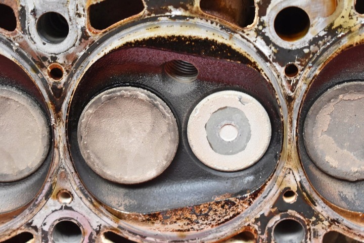 фото №7, Головка двигателя 06a103373n vw passat b5 2.0 8v 115 km 00-05