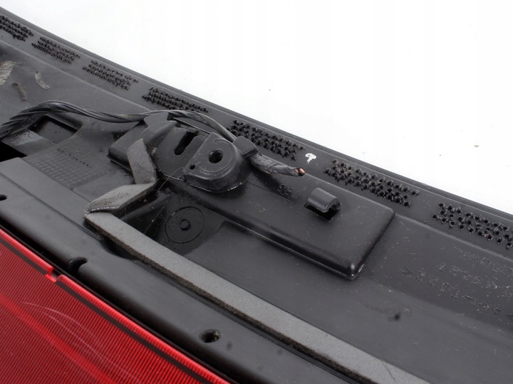 фото №5, Накладка молдинг кришки багажника світло сплав сплаву ford focus c-max