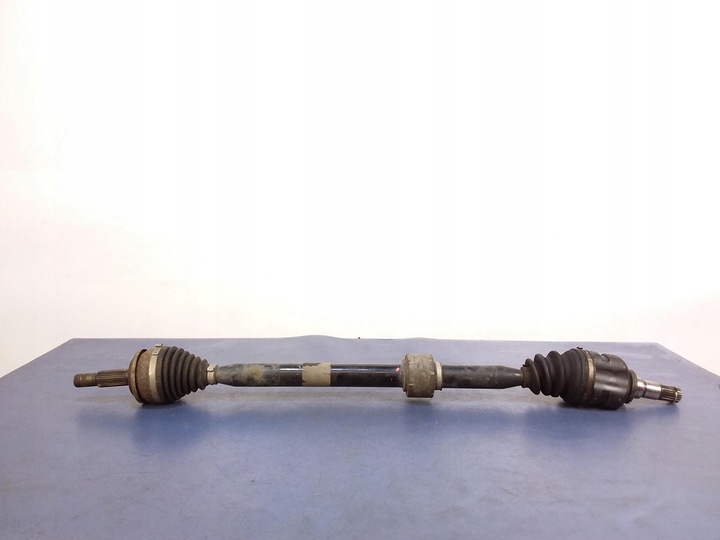 фото №1, Toyota auris i 1.4 d4d піввісь перед права