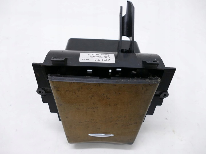 фото №1, Mercedes e w211 рестайлинг бардачок туннеля полка