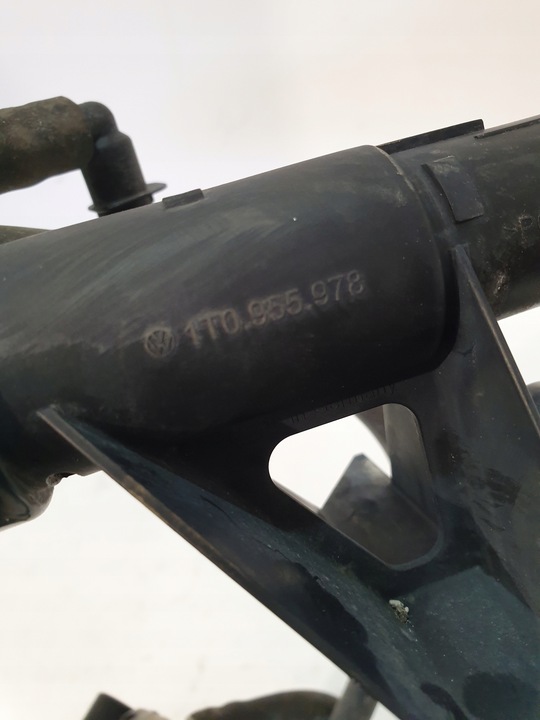 фото №6, Розпилювачі лампа шланги 1t0955978 vw touran 1t 2.0tdi 04r kpl